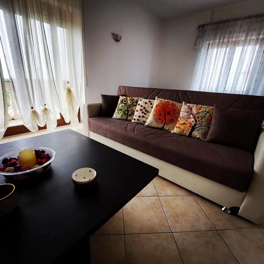 Roxy Bellavista Apartment Cogna ภายนอก รูปภาพ